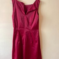 Червена сатенена рокля, снимка 2 - Рокли - 38014279