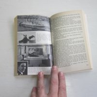 Армейска военна книга 2 световна война   Хитлер  25, снимка 6 - Специализирана литература - 31168686
