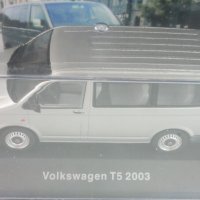 Volkswagen VW T5 2003 - мащаб 1:43 на DeAgostini моделът е нов в PVC дисплей-кейс, снимка 5 - Колекции - 42533550