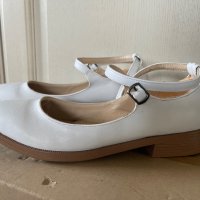 Обувки бели кожени, ново, 39 номер, снимка 1 - Дамски ежедневни обувки - 42792271