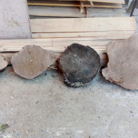 Дървен материал , снимка 1 - Дърводелски услуги - 44810645