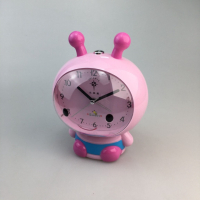 Детски настолен часовник с вградена силна аларма за по-лесно събуждане Пчеличка 16х10см, снимка 2 - Детски - 44741205