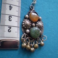 дамски  медальон   от естествени камъни и сачан, снимка 6 - Антикварни и старинни предмети - 37116285