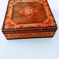 Стара дървена пирографирана кутия от Соца.16/16/5 см., снимка 4 - Други ценни предмети - 44682652