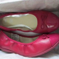 Clarks. Нови Оригинални обувки.ном 33 и 35, снимка 2 - Детски обувки - 36937754