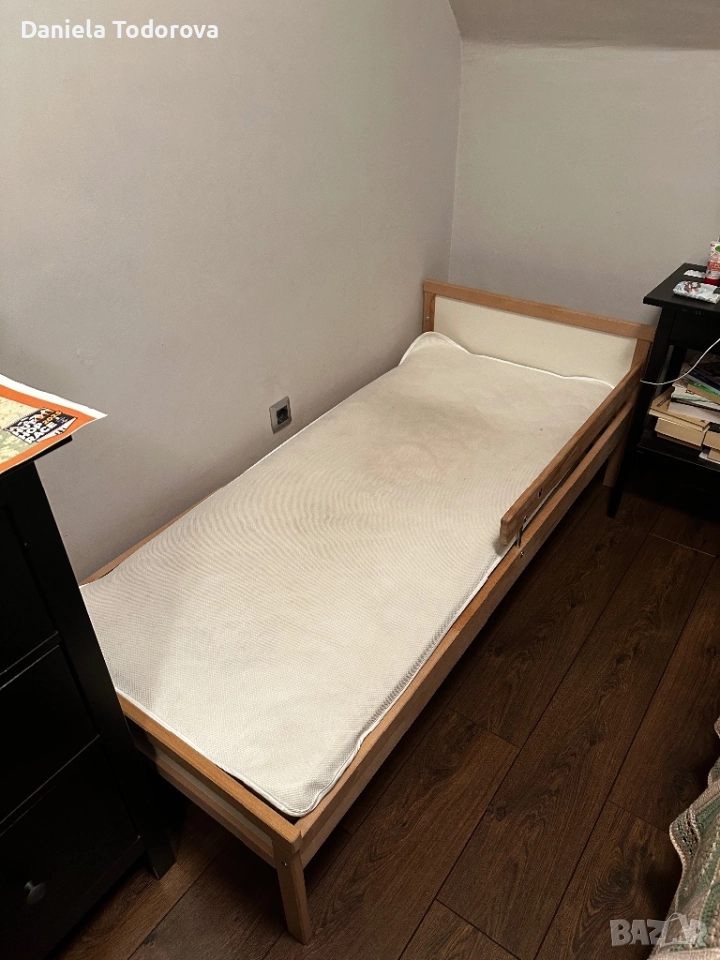Детско легло от Икеа с преграда и матрак, снимка 1