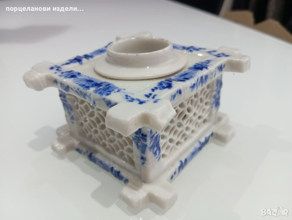 Порцеланов стар свещник , снимка 1
