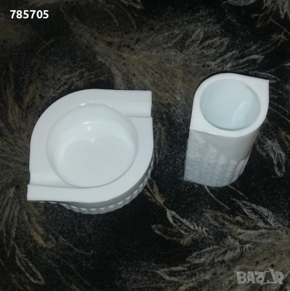Порцеланов комплект - пепелник и вазичка, снимка 1