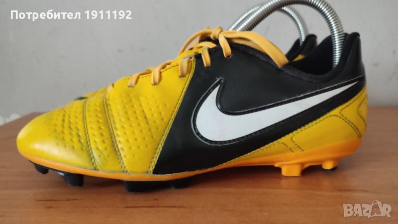 Nike. Футболни бутонки. 38, снимка 1