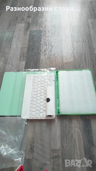 Калъф с клавиатура за iPad, снимка 1