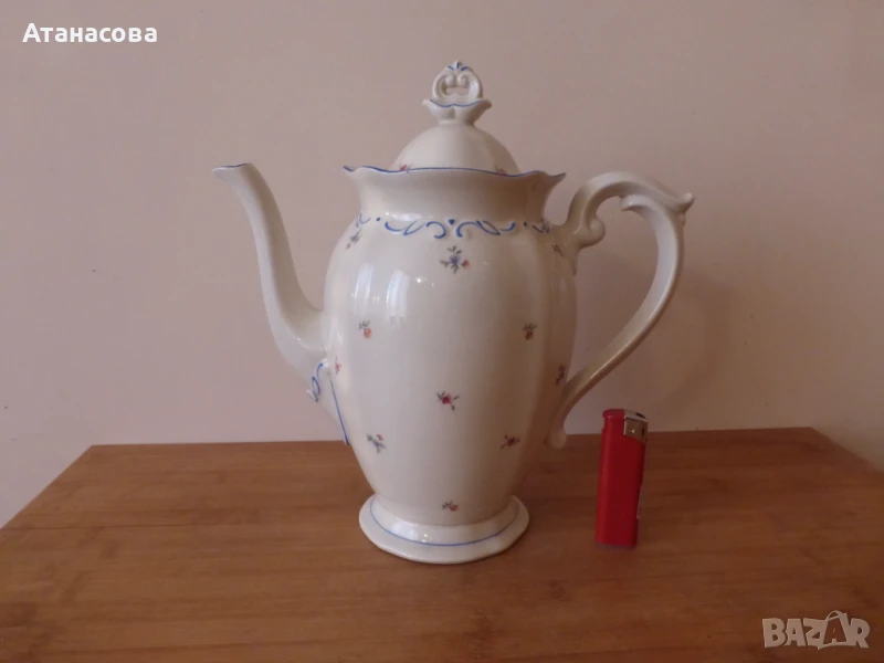 Голяма порцеланова кана за кафе чай 1960 г, снимка 1