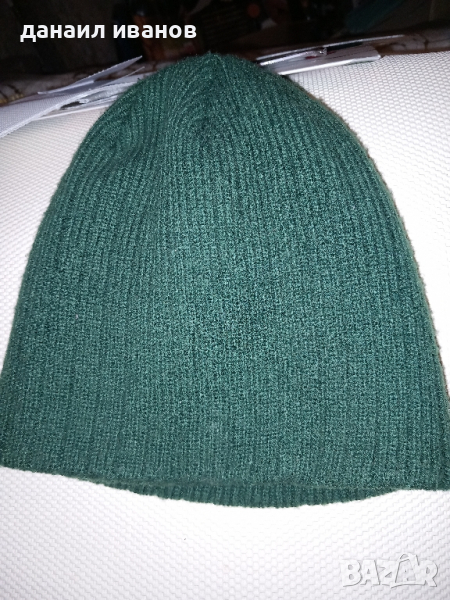 тъмно зелена шапка , снимка 1