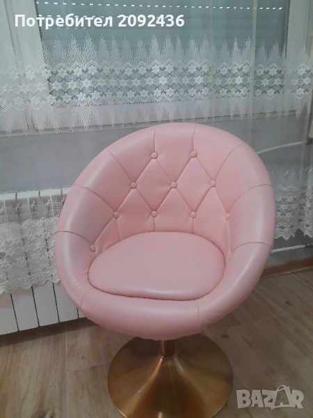 Козметичен въртящ се стол, снимка 1