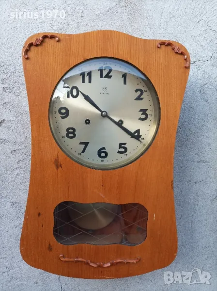 юуханс немски стенен часовник работещ, снимка 1