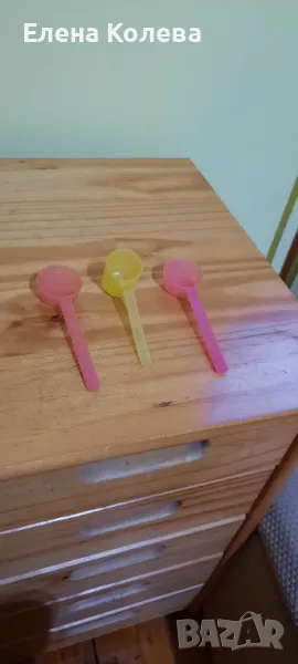 Три мерителни лъжички и украса за сладолед, снимка 1