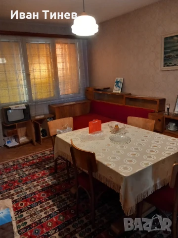 Продавам 4-стаен апартамент в град Добрич в центъра, снимка 3 - Апартаменти - 51345660