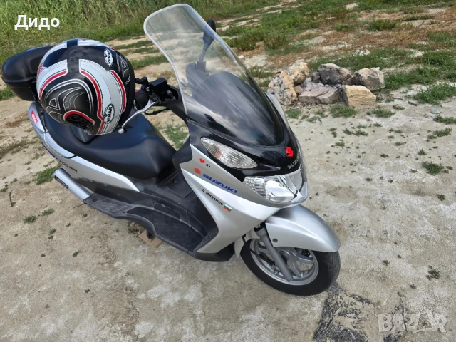 Suzuki Burgman 125 Бартер за 250 с доплащане от моя страна, снимка 5 - Мотоциклети и мототехника - 51280670