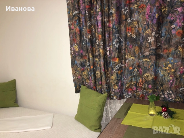 Варна  -  Студио Орхидея до Морската градина ИУ