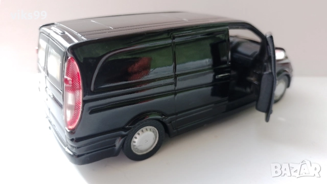 Bburago - Mercedes-Benz Vito - Мащаб 1:32, снимка 5 - Колекции - 52364499