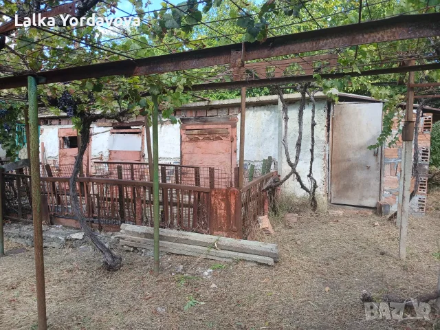 🏡 ПРОДАВАМ ВИЛА НА МАРКОВА МОГИЛА – ЧЕРВЕН БРЯГ, снимка 4 - Вили - 56186152