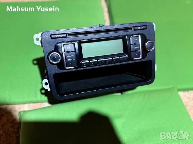 Оригинално радио/CD VW Golf, Touran, Caddy, снимка 3 - Аксесоари и консумативи - 56159270