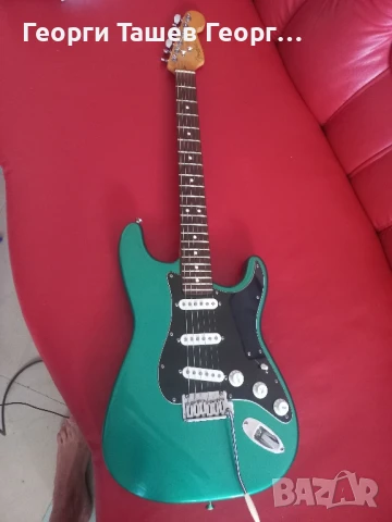 Продавам Фендер Американ Стандарт Стратокастер