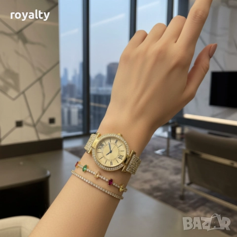 Дамски комплект 3-в-1: Елегантен часовник с две гривни в подаръчна кутия, снимка 2 - Дамски - 52122074