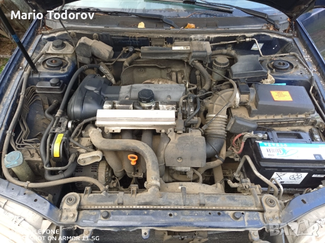 Volvo v40 1.8 бензин НА ЧАСТИ !!, снимка 8 - Автомобили и джипове - 52875675