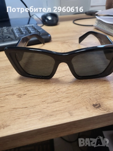 продавам оригинални слънчеви очила Prada