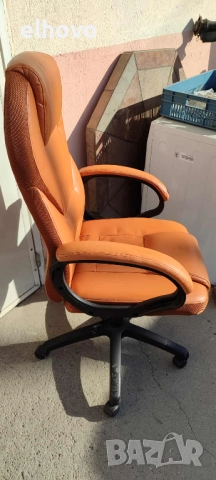 Офис стол #1, снимка 2 - Столове - 52409856