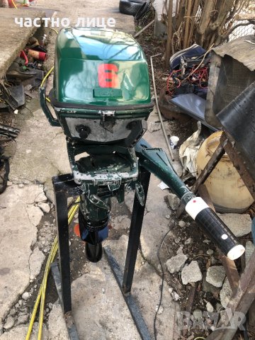 Извънбордов двигател Johnson 6, снимка 2 - Воден транспорт - 44349376