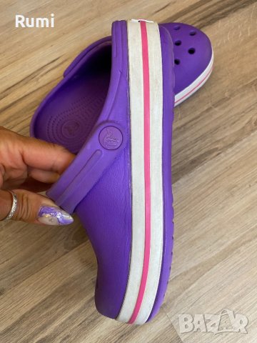 Оригинални тъмно лилави чехли Crocs ! 32-33 н, снимка 7 - Детски сандали и чехли - 42050332