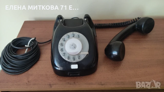 Ретро телефонен апарат от бакелит чешки марка "Тесла", снимка 2 - Антикварни и старинни предмети - 50677681