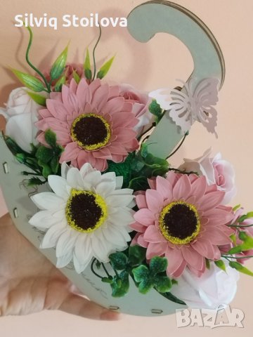 Чадър със сапунени цветя, снимка 1 - Подаръци за жени - 40241055