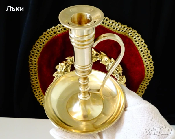 Бронзов свещник с дръжка 15 см. , снимка 3 - Антикварни и старинни предмети - 53010368