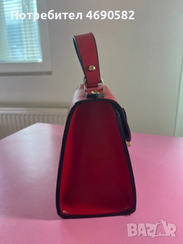Червена чанта от еко кожа, снимка 4 - Чанти - 53046477