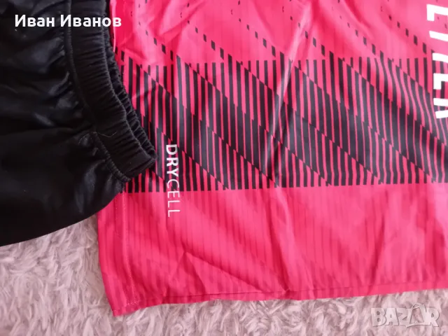 Чисто нов оригинален екип на Милан, снимка 5 - Футбол - 50415514