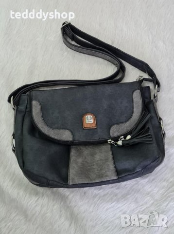 Дамска чанта с дълга дръжка, снимка 1 - Чанти - 38370513