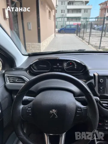 Peugeot 208, снимка 7 - Автомобили и джипове - 49263667