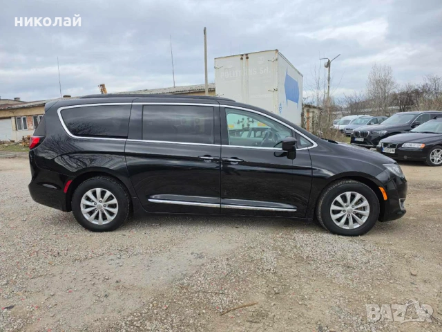 2017 Chrysler Pacifica 3,6 pentastar, снимка 4 - Автомобили и джипове - 20508581