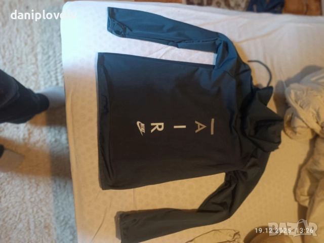 NIKE,ново дамско горнище, снимка 3 - Спортни екипи - 52960989
