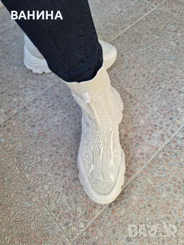 МАРАТОНКА ТИП ЧОРАП  НОМЕР 37, снимка 4 - Маратонки - 49553316