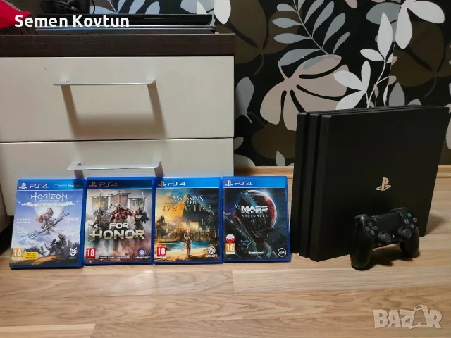 PlayStation 4 Pro 1TB + 4 игри + DualShock 4, снимка 3 - PlayStation конзоли - 56293878