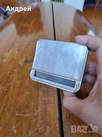 Стара табакера,машинка за цигари Dora, снимка 2 - Други ценни предмети - 37001368