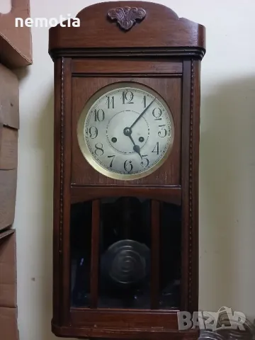 Стенен часовник Gustav Becker