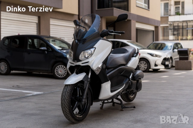 Yamaha X-Max 250