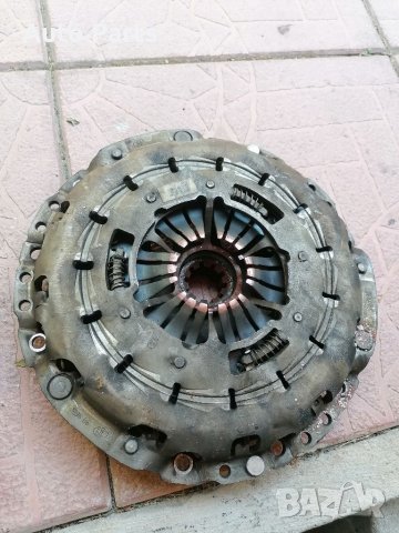 Демпферен Маховик и комплект съединител E46 E60 E61 E87 E90 E91 E83 318d 320d 520d 118d 120d X3  , снимка 3 - Части - 37170886