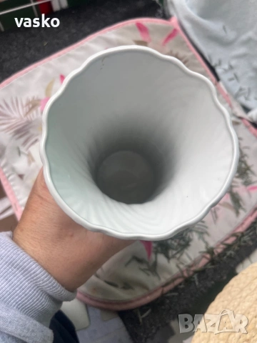 Румънска Порцеланова Ваза, снимка 3 - Вази - 53279956