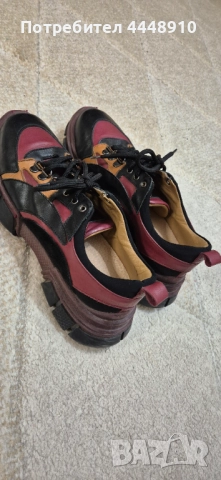 Продавам италиански дамски обувки, снимка 3 - Дамски ежедневни обувки - 52866833