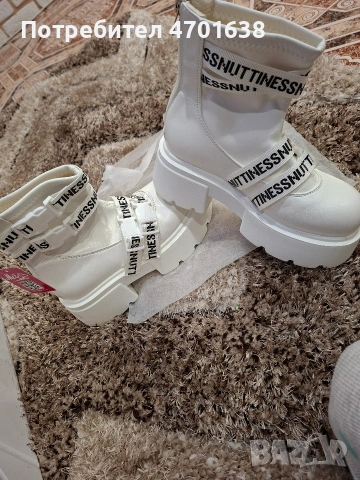 Бели нови боти, снимка 3 - Дамски боти - 54315196